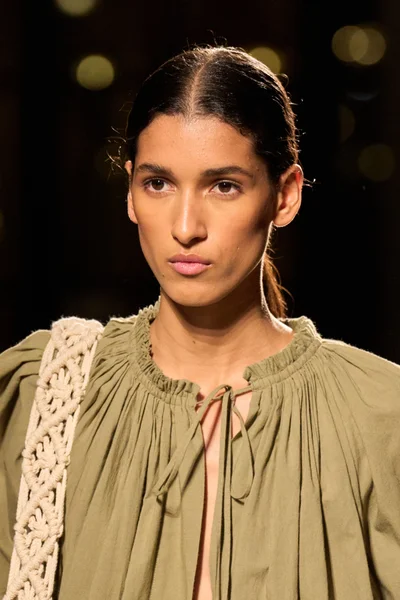 Look 52